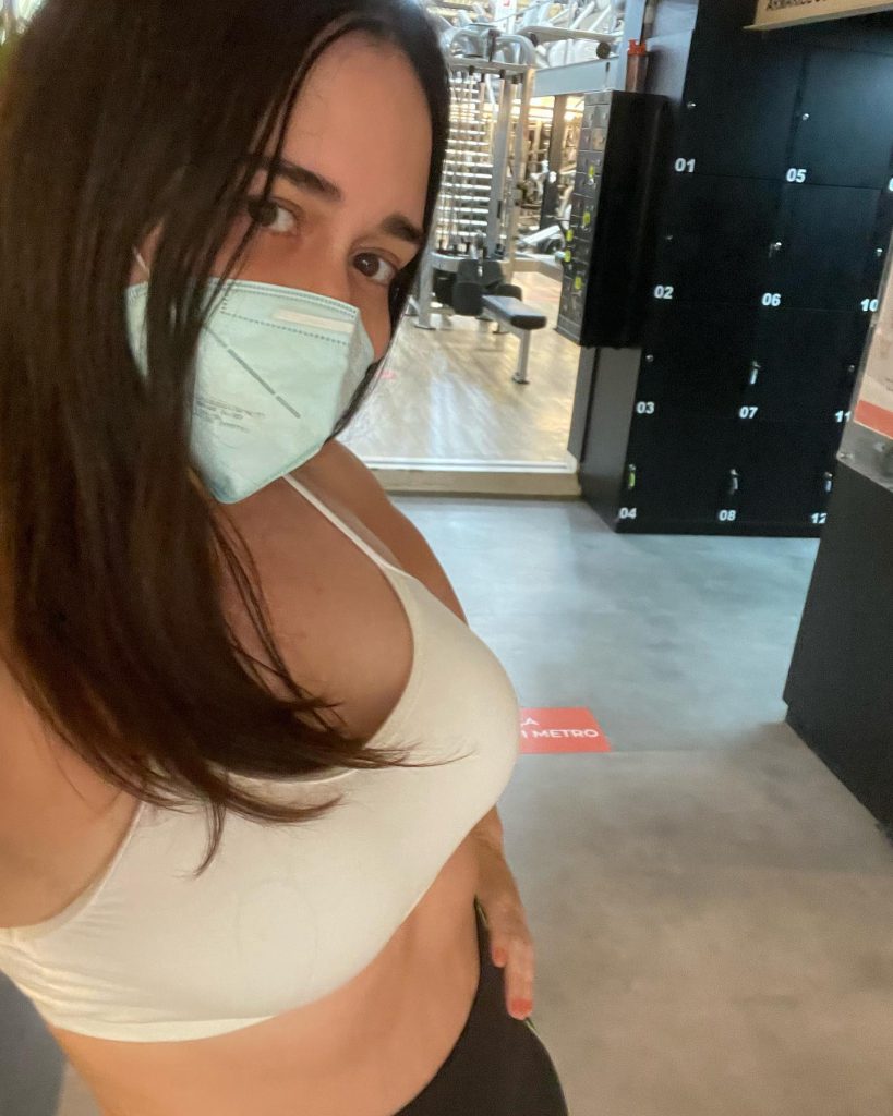 Alessandra Negrini vê mamas