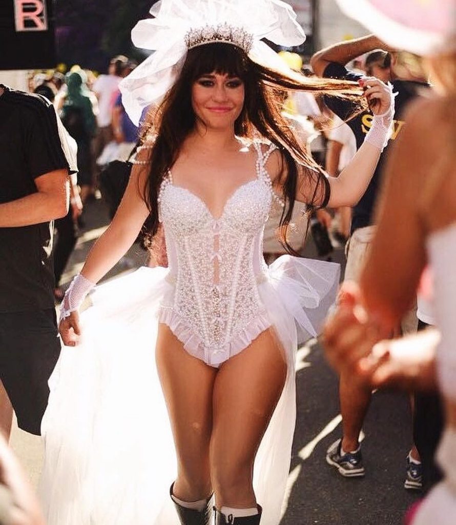 Alessandra Negrini vê porno xxx