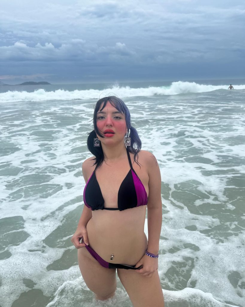 Belle Belinha sorri foda