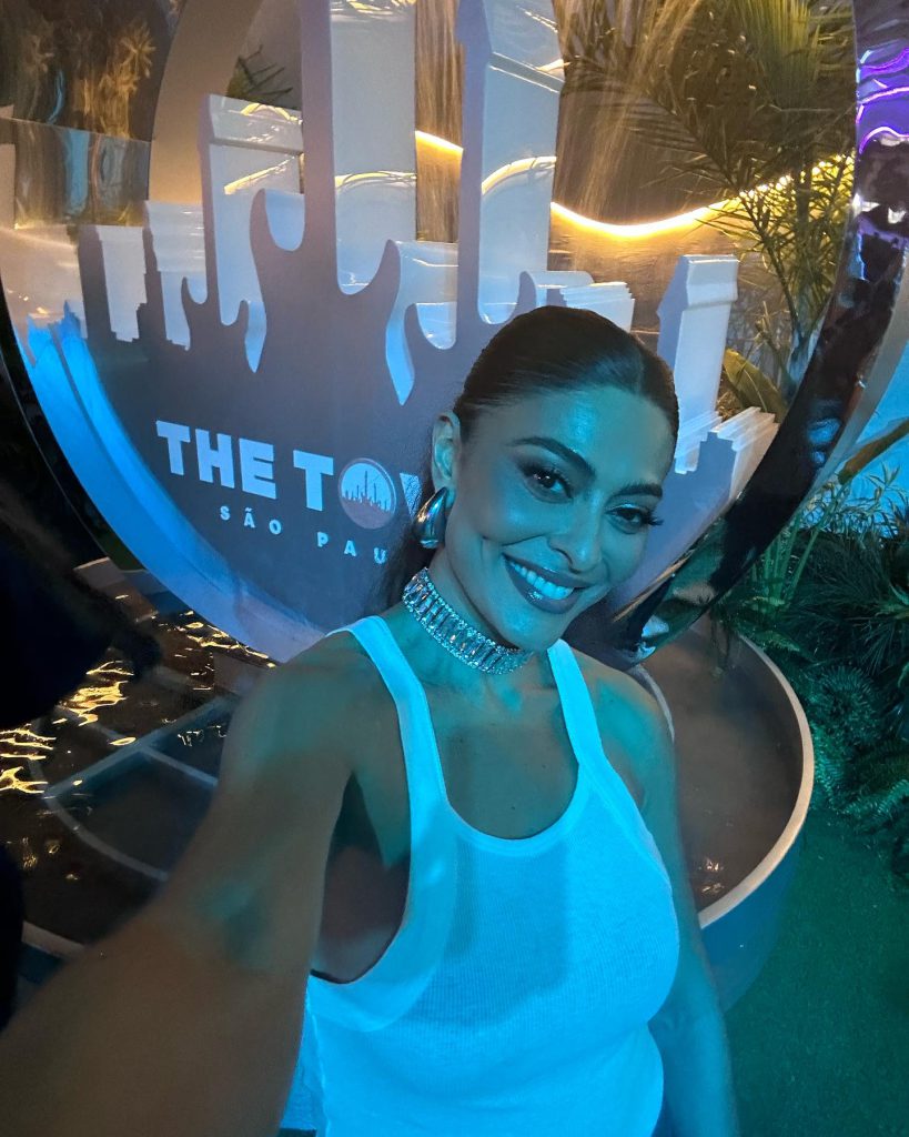 Juliana Paes um novo Brüste