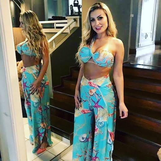 Andressa Urach um novo Brüste