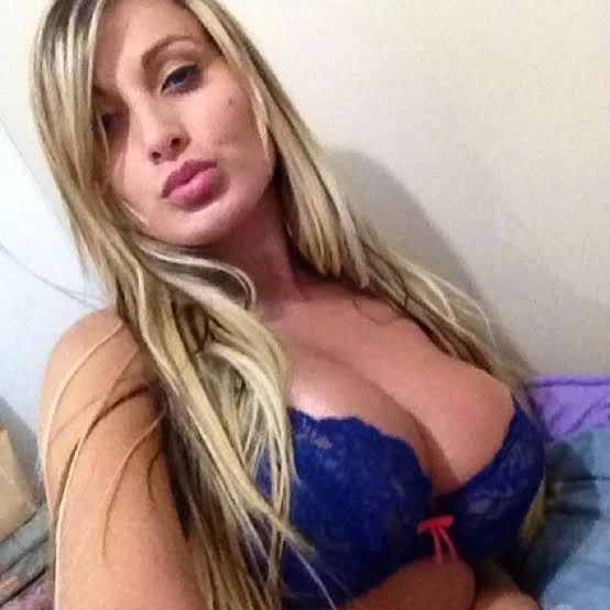 Andressa Urach modelliert nackt