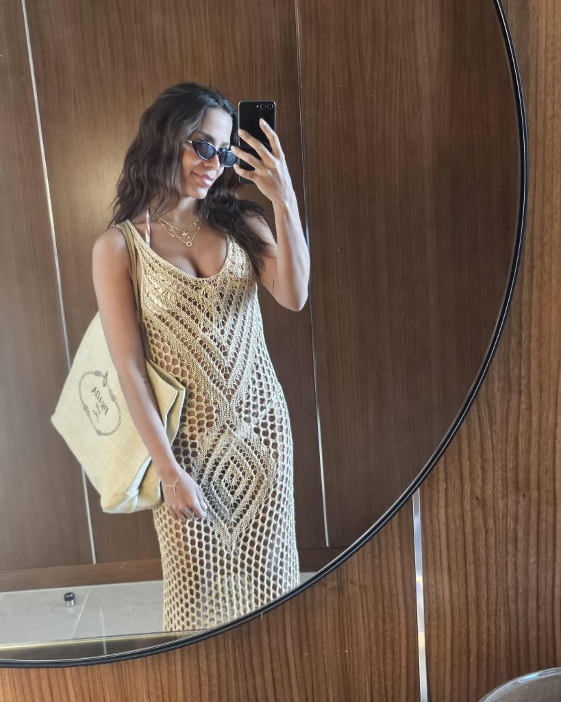 Anitta schildert feuer porno