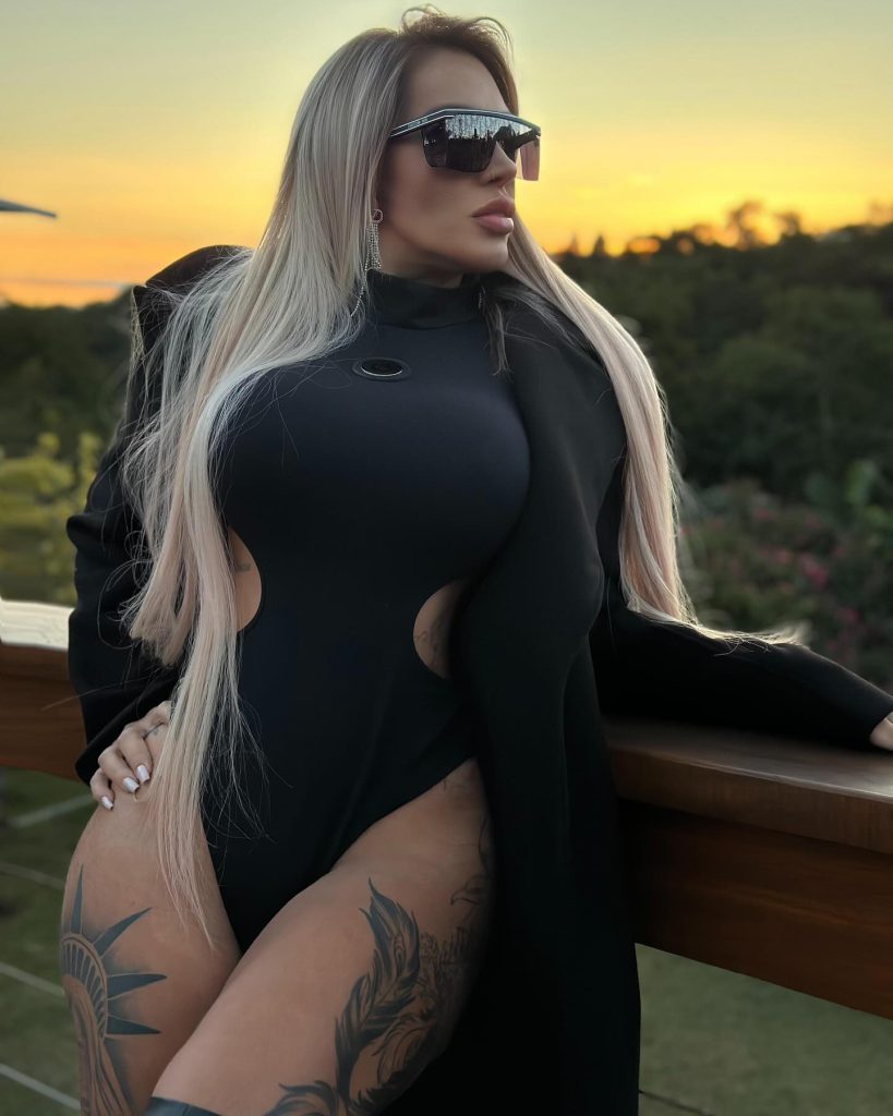 Juju Ferrari linda porno