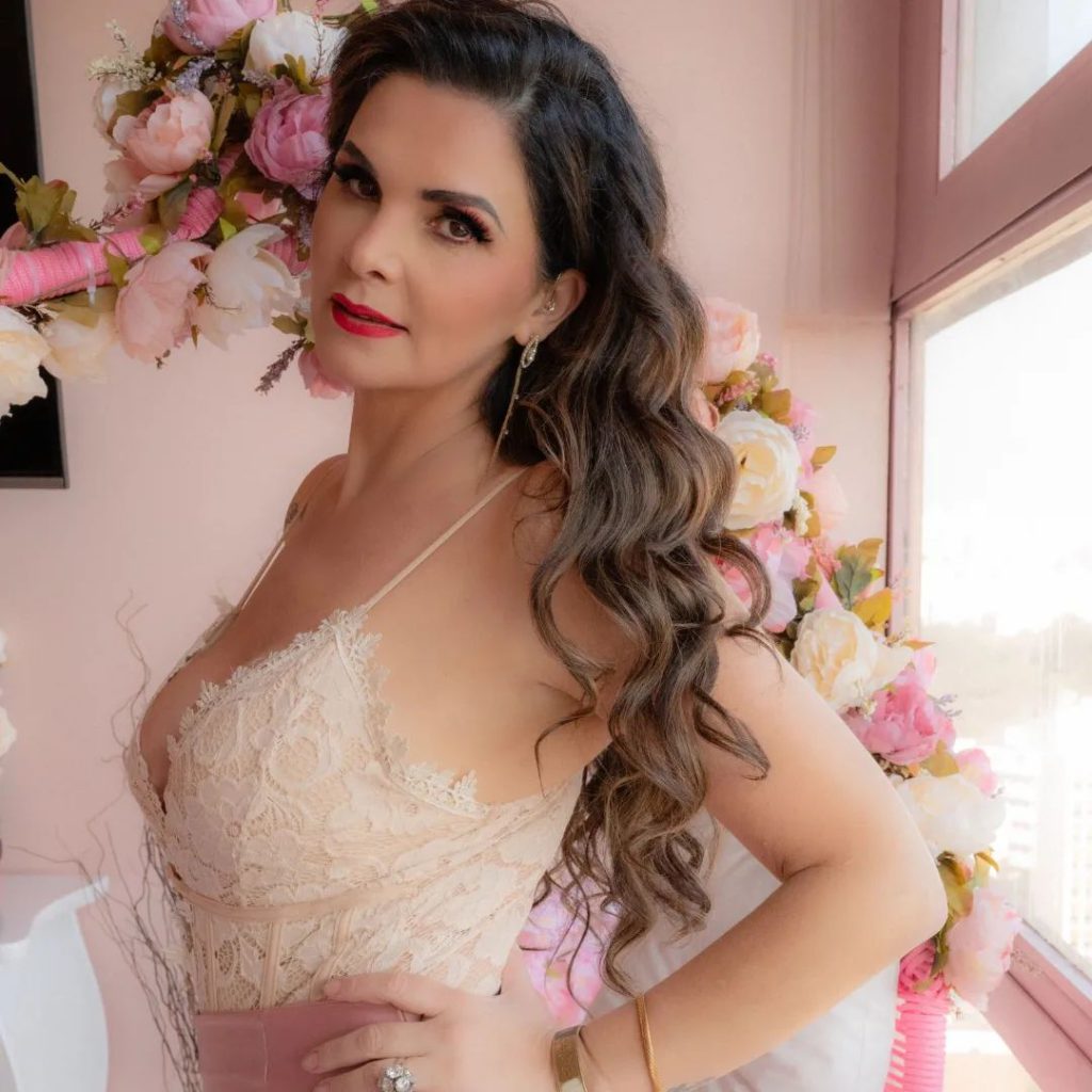 Luiza Ambiel fotos bonitas e elegantes