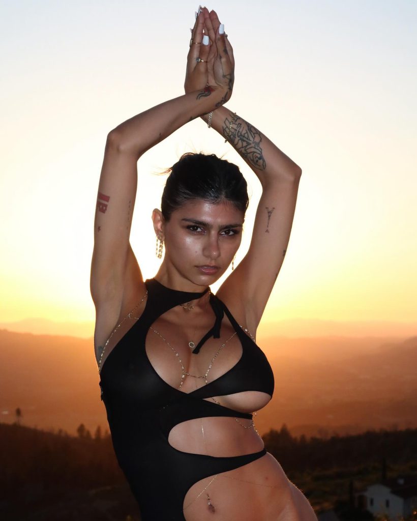 Mia Khalifa modellierung porno